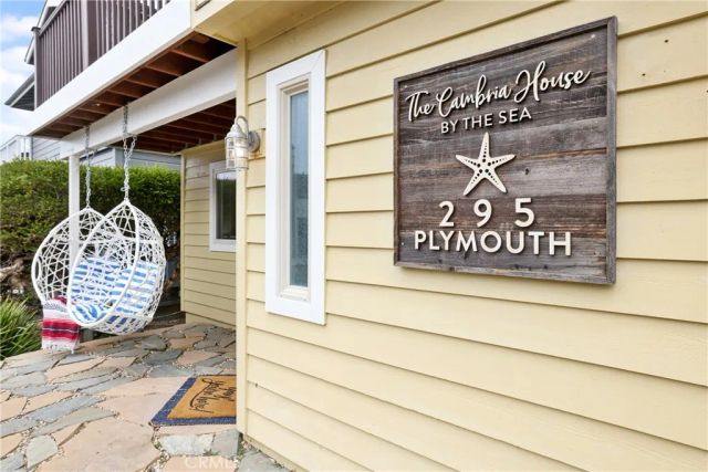 295 Plymouth Street, Cambria, CA 93428