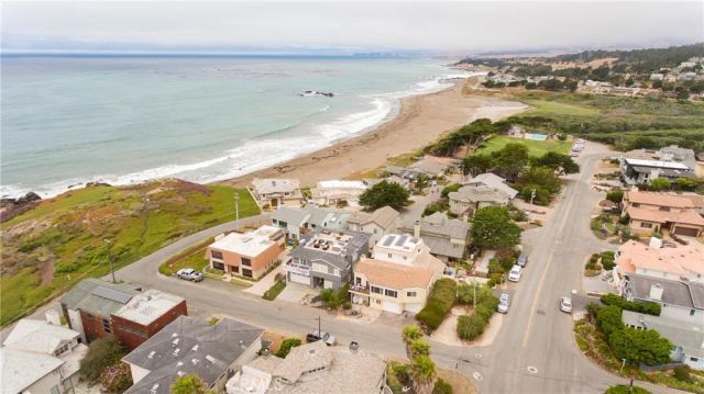 295 Plymouth Street, Cambria, CA 93428