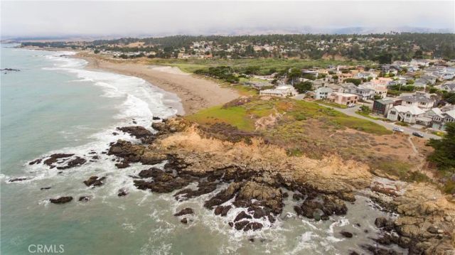 295 Plymouth Street, Cambria, CA 93428