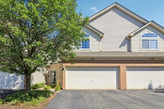 416 JAMESTOWN Court, Aurora, IL 60502