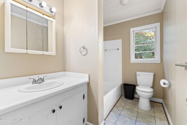 962 Taft Road SW, Supply, NC 28462