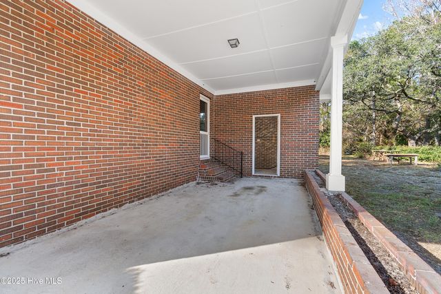 962 Taft Road SW, Supply, NC 28462