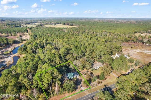 962 Taft Road SW, Supply, NC 28462