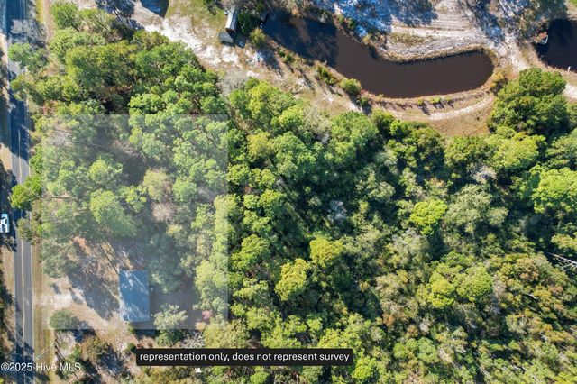 962 Taft Road SW, Supply, NC 28462