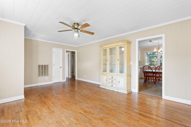 962 Taft Road SW, Supply, NC 28462