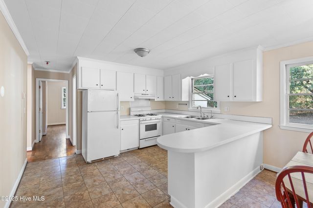 962 Taft Road SW, Supply, NC 28462