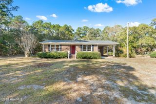 962 Taft Road SW, Supply, NC 28462