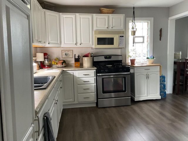 6108 54th AVENUE, Kenosha, WI 53142