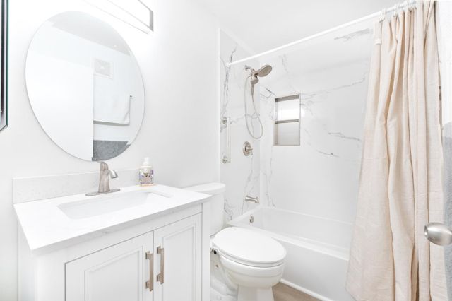 20700 4th Street 3, Saratoga, CA 95070