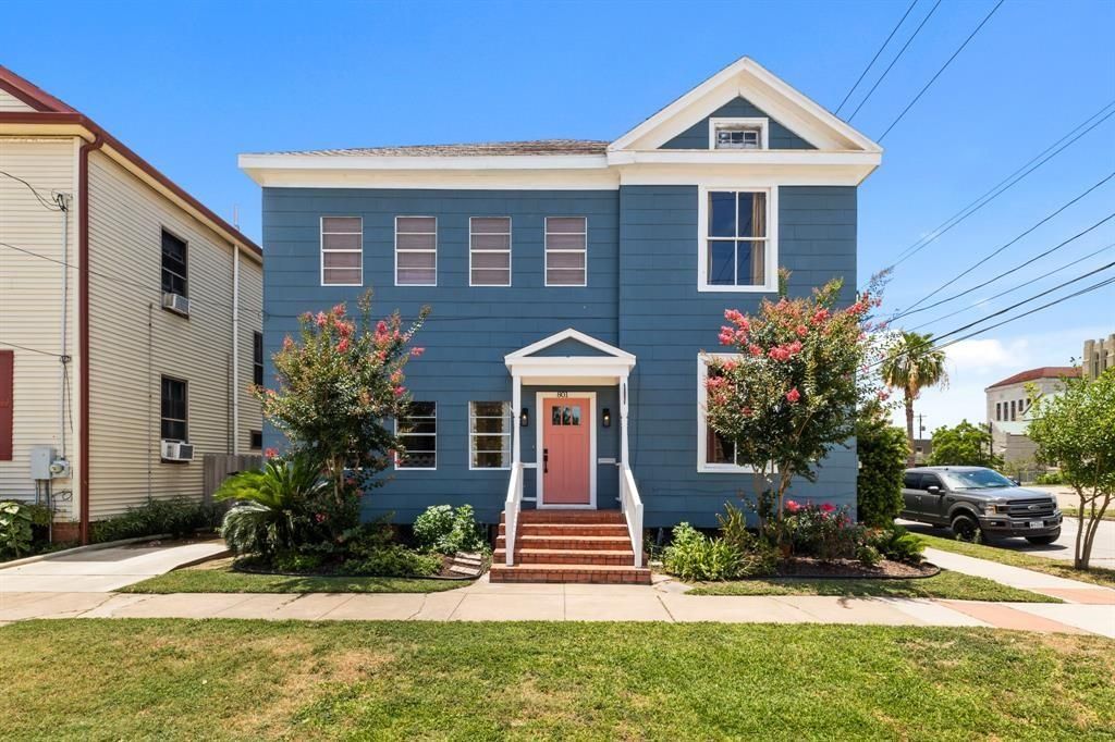 801 24th Street, Galveston, TX 77550