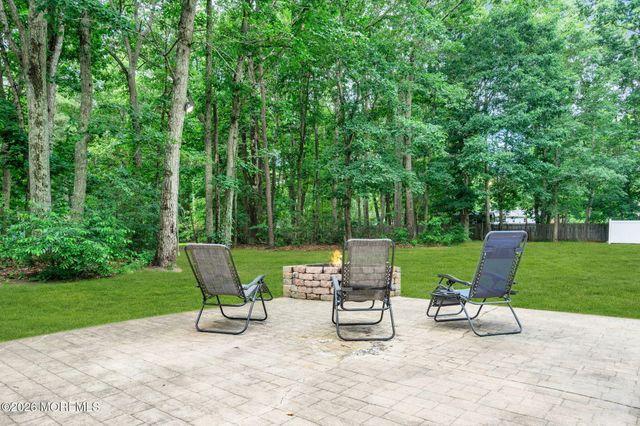 9 Walter Drive, Jackson, NJ 08527