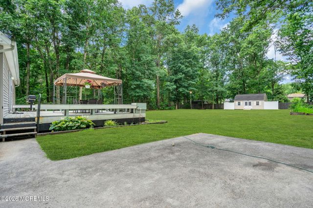 9 Walter Drive, Jackson, NJ 08527