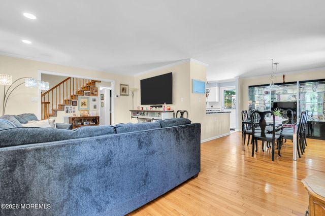 9 Walter Drive, Jackson, NJ 08527