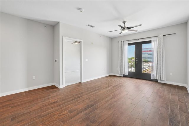 5609 Smu Boulevard 505, Dallas, TX 75206