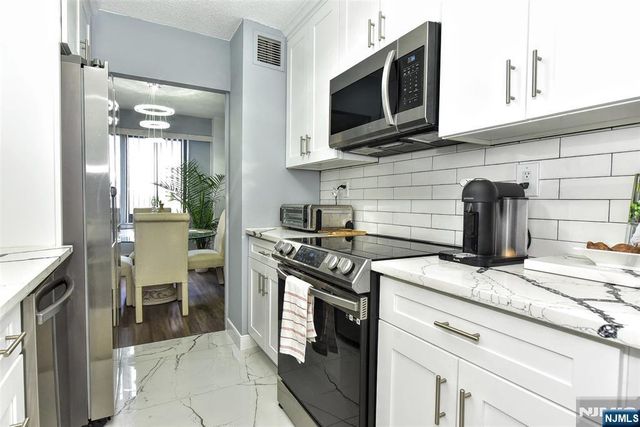 307 Prospect Avenue 4B, Hackensack, NJ 07601