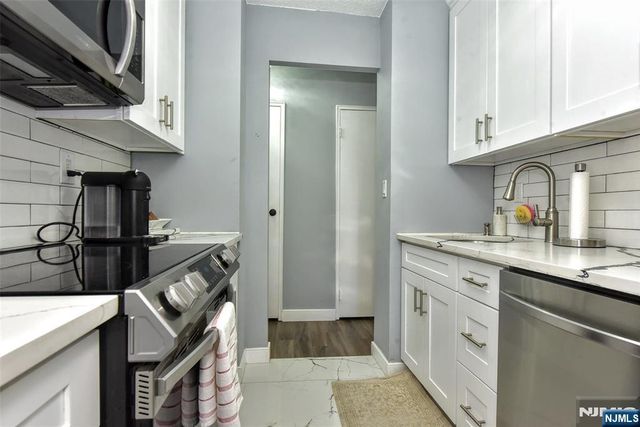 307 Prospect Avenue 4B, Hackensack, NJ 07601