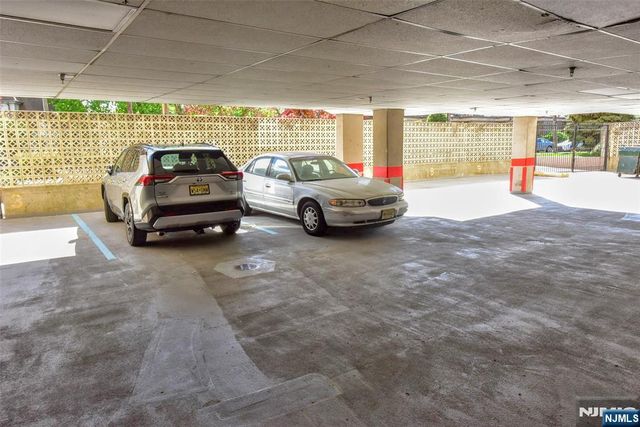 307 Prospect Avenue 4B, Hackensack, NJ 07601