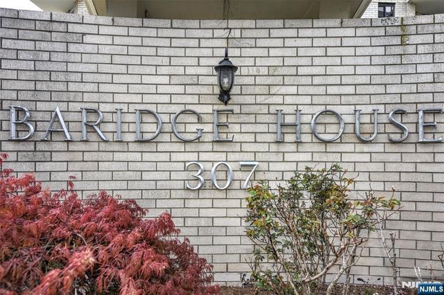 307 Prospect Avenue 4B, Hackensack, NJ 07601