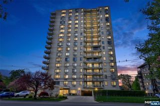 307 Prospect Avenue 4B, Hackensack, NJ 07601