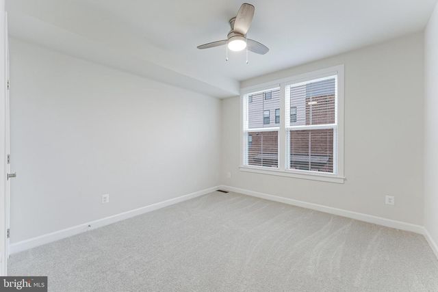 21815 EXPRESS TER, Ashburn, VA 20147