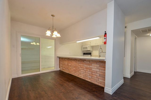 8810 Ilona Lane 4, Houston, TX 77025