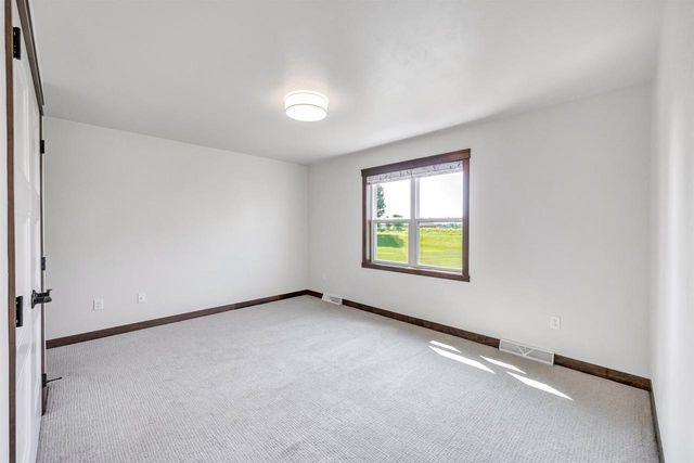 2157 FOX POINT CIRCLE, De Pere, WI 54115
