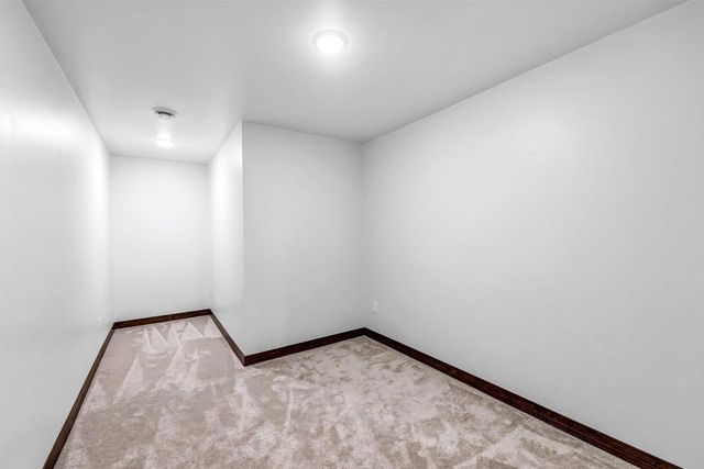 2157 FOX POINT CIRCLE, De Pere, WI 54115