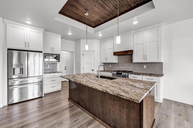2157 FOX POINT CIRCLE, De Pere, WI 54115