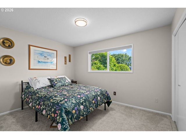 18385 Sw DIVISION St, Beaverton, OR 97078