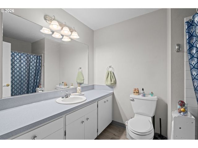 18385 Sw DIVISION St, Beaverton, OR 97078