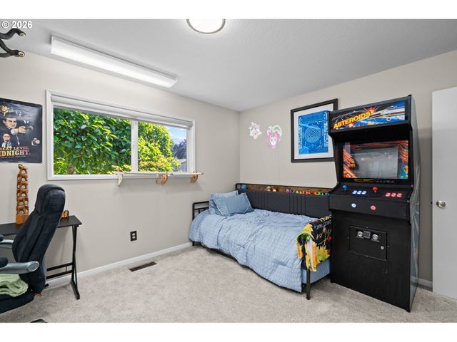 18385 Sw DIVISION St, Beaverton, OR 97078