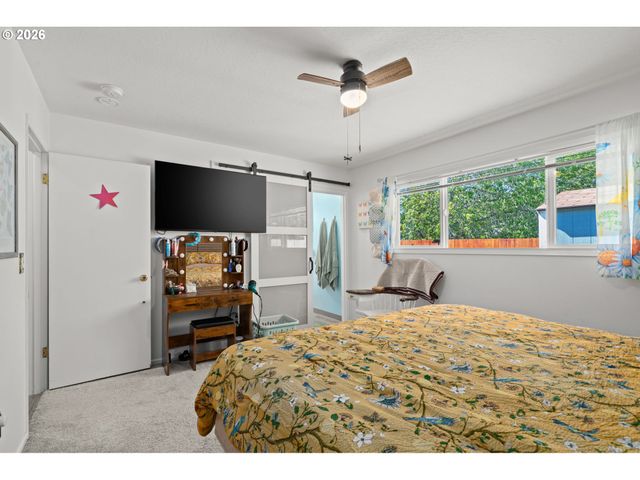 18385 Sw DIVISION St, Beaverton, OR 97078