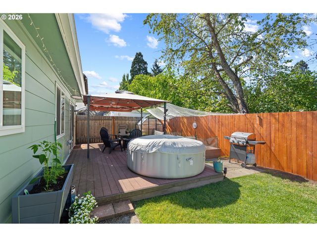 18385 Sw DIVISION St, Beaverton, OR 97078