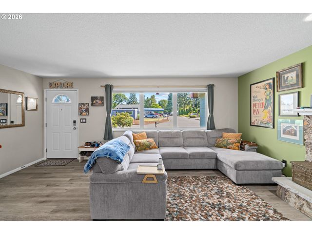 18385 Sw DIVISION St, Beaverton, OR 97078