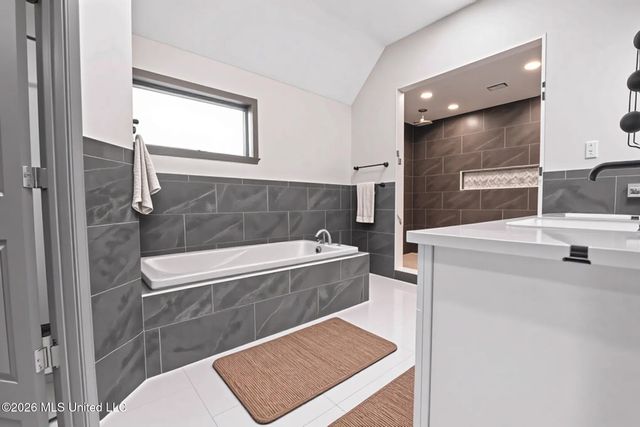 3166 Central Parkway, Southaven, MS 38672