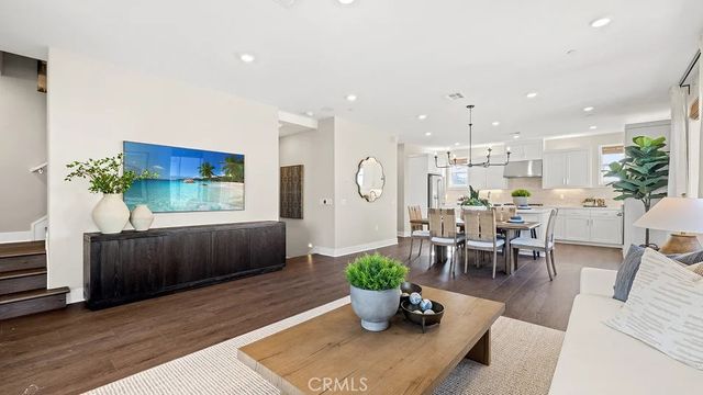 920 Chinon, Irvine, CA 92618