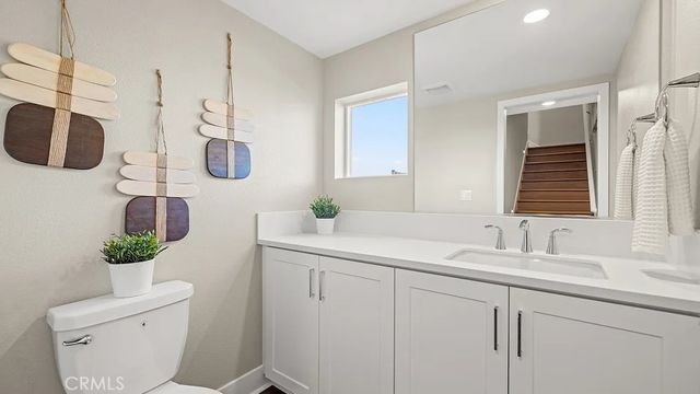 920 Chinon, Irvine, CA 92618