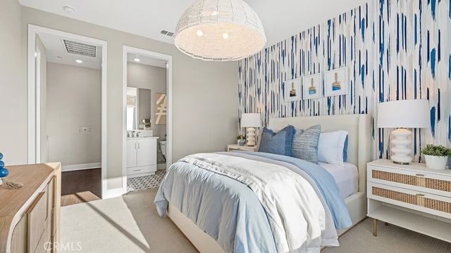 920 Chinon, Irvine, CA 92618