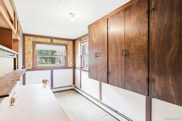 4602 Howard Road, Kimball Township, MI 48074