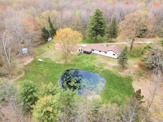 4602 Howard Road, Kimball Township, MI 48074