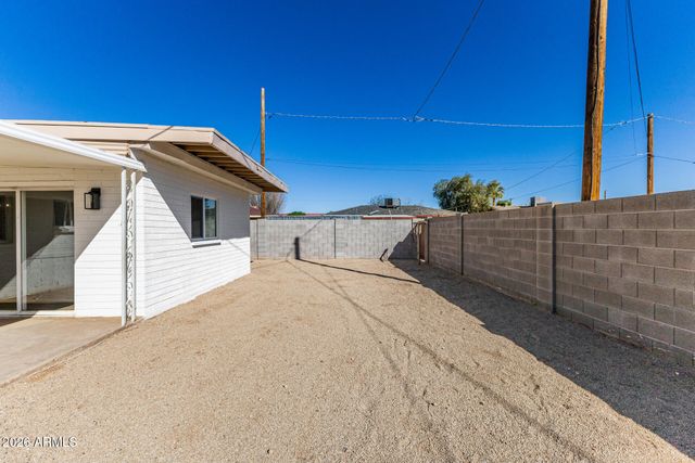 3321 E BELLEVIEW Street, Phoenix, AZ 85008