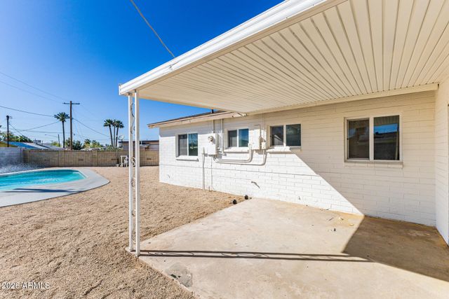 3321 E BELLEVIEW Street, Phoenix, AZ 85008