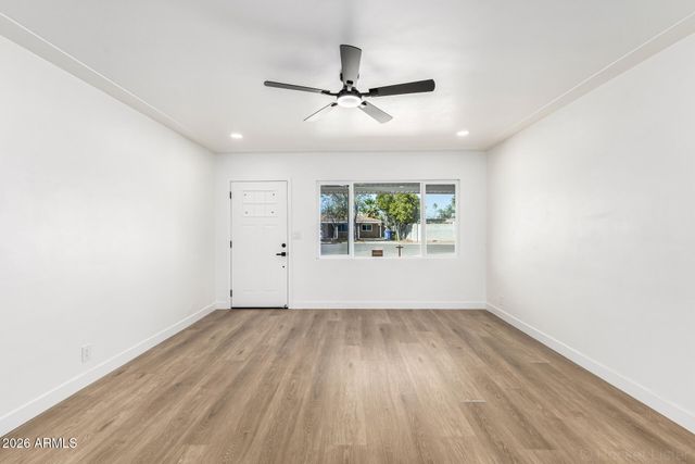 3321 E BELLEVIEW Street, Phoenix, AZ 85008