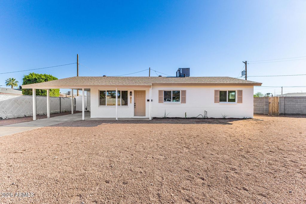 3321 E BELLEVIEW Street, Phoenix, AZ 85008
