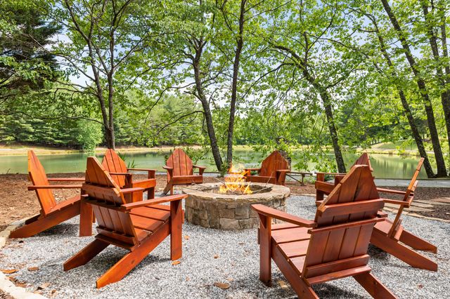 355 Stone Hearth Drive, Cleveland, GA 30528