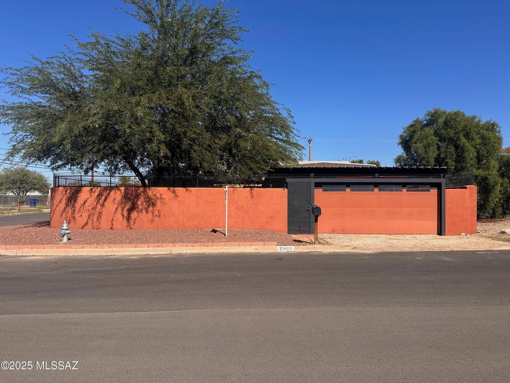 5001 E 4th Street, Tucson, AZ 85711