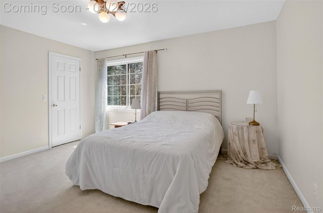 2795 Homewood Drive, Troy, MI 48098