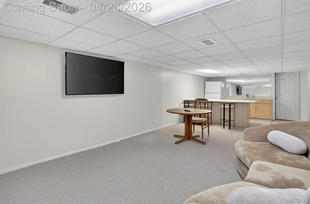 2795 Homewood Drive, Troy, MI 48098