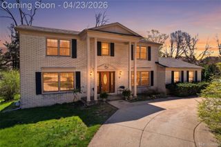 2795 Homewood Drive, Troy, MI 48098