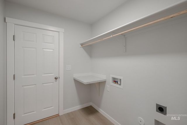 5384 S Desert Cactus Ave, Meridian, ID 83642